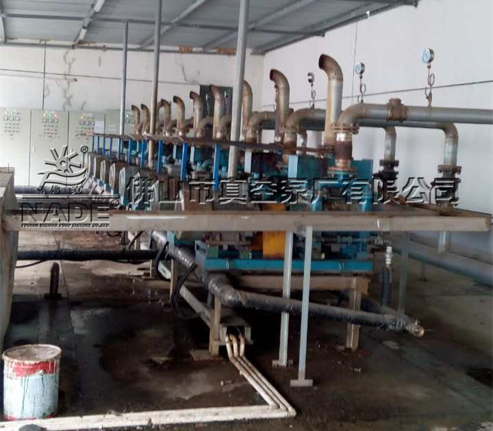 絕緣材料生產行業(yè)水環(huán)式真空泵建立的真空泵站現(xiàn)場